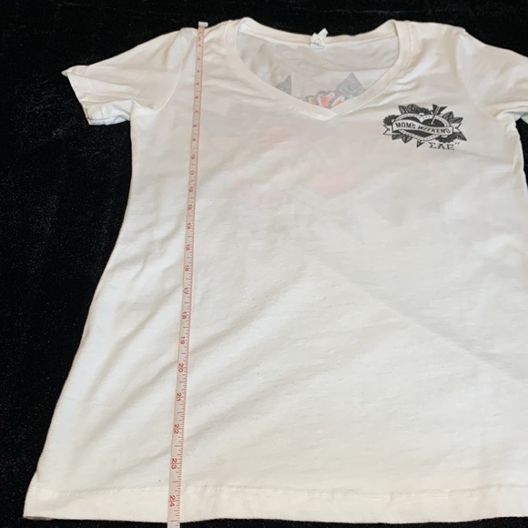 2017 SAE Fraternity Mom's Weekend White Short Sleeve-V-Neck T-Shirt Size Medium - Picture 6 of 7